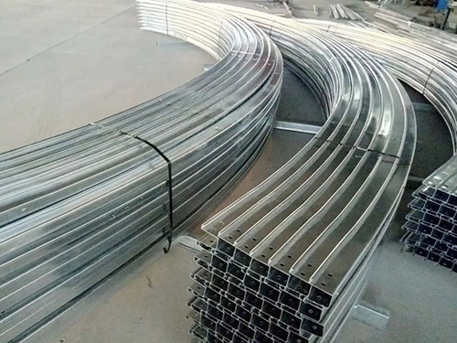 <b>几字钢骨架</b>